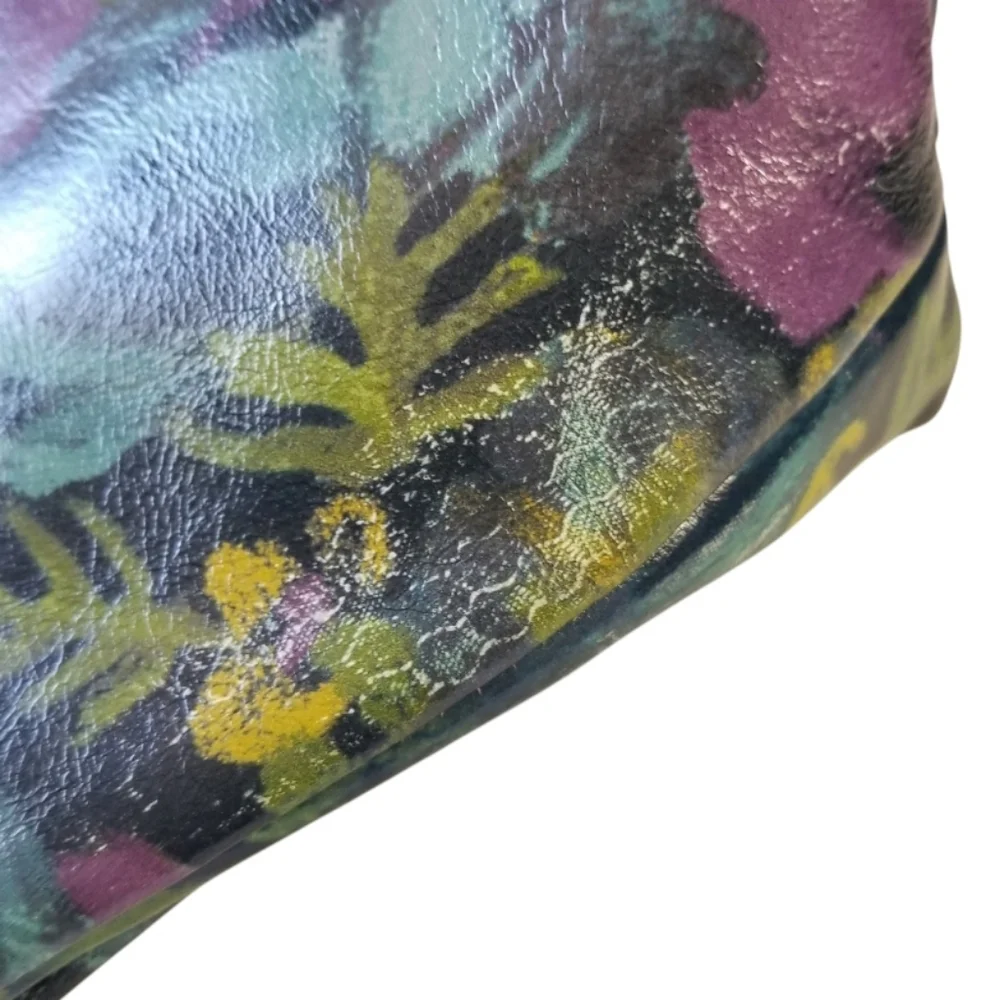 PATRICIA NASH Valerie Leather Fold Over Wristlet Deep Blue Nature Floral P715420
